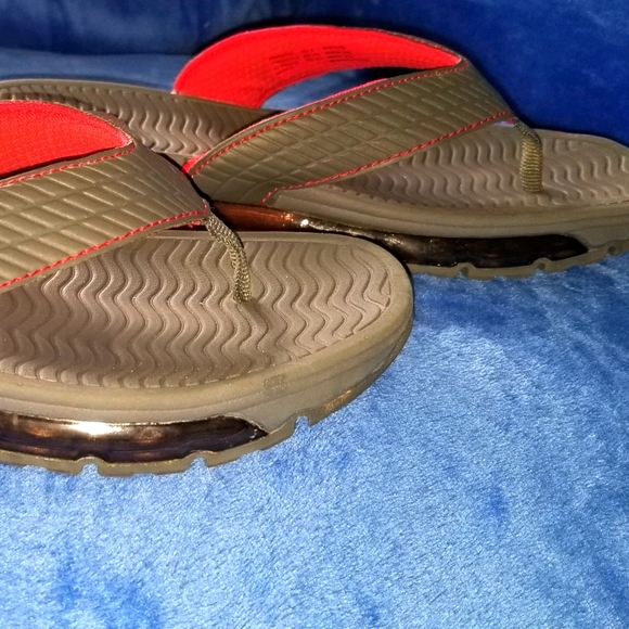 air bubble flip flops